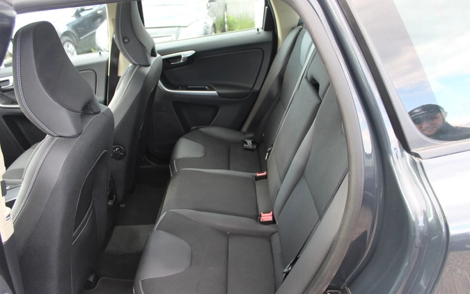 Volvo XC 60 cena 47900 przebieg: 179974, rok produkcji 2009 z Nowa Dęba małe 596